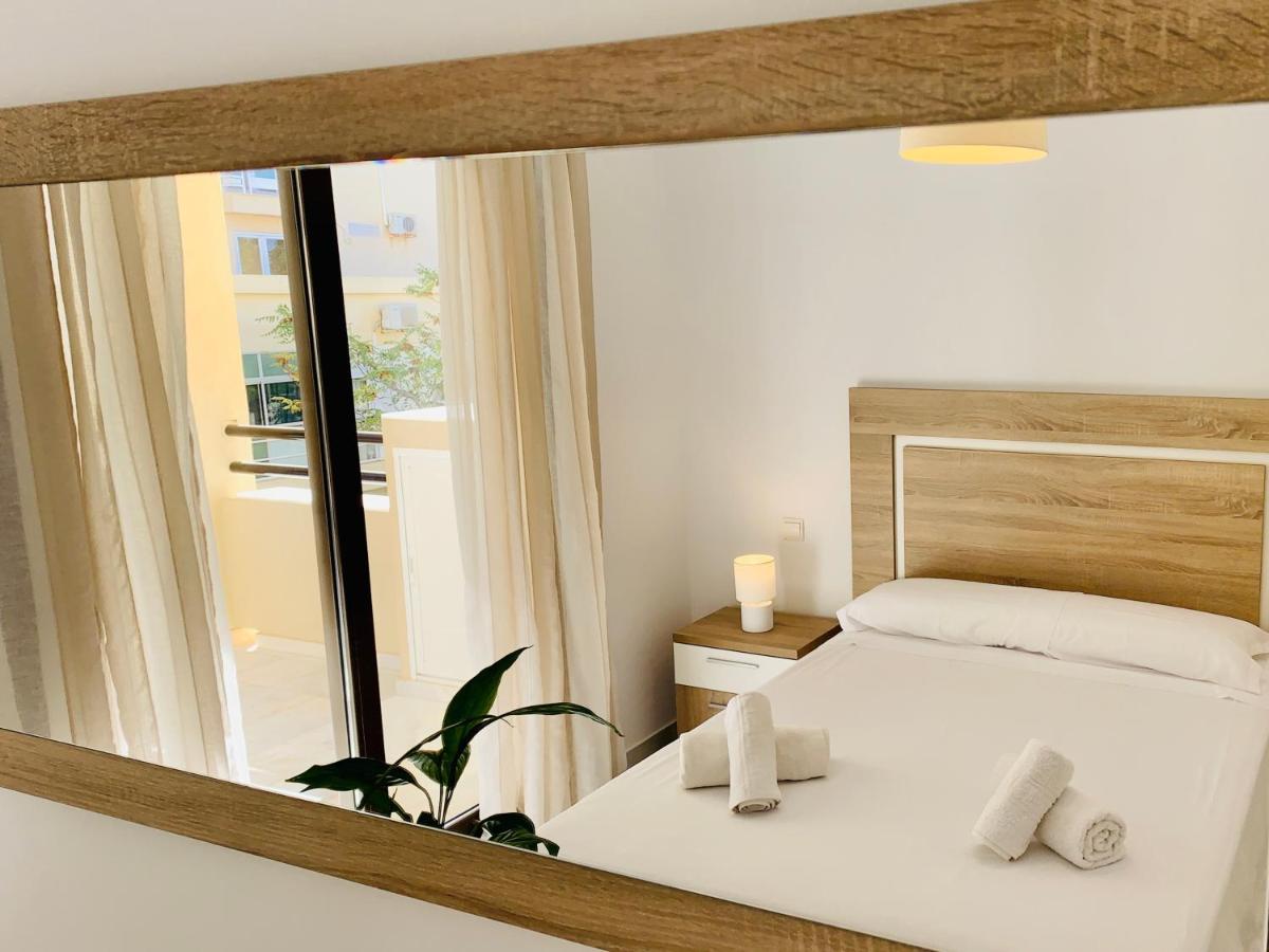 Solana Montemar Puerto Apartment ตอร์เรโมลิโนส ภายนอก รูปภาพ